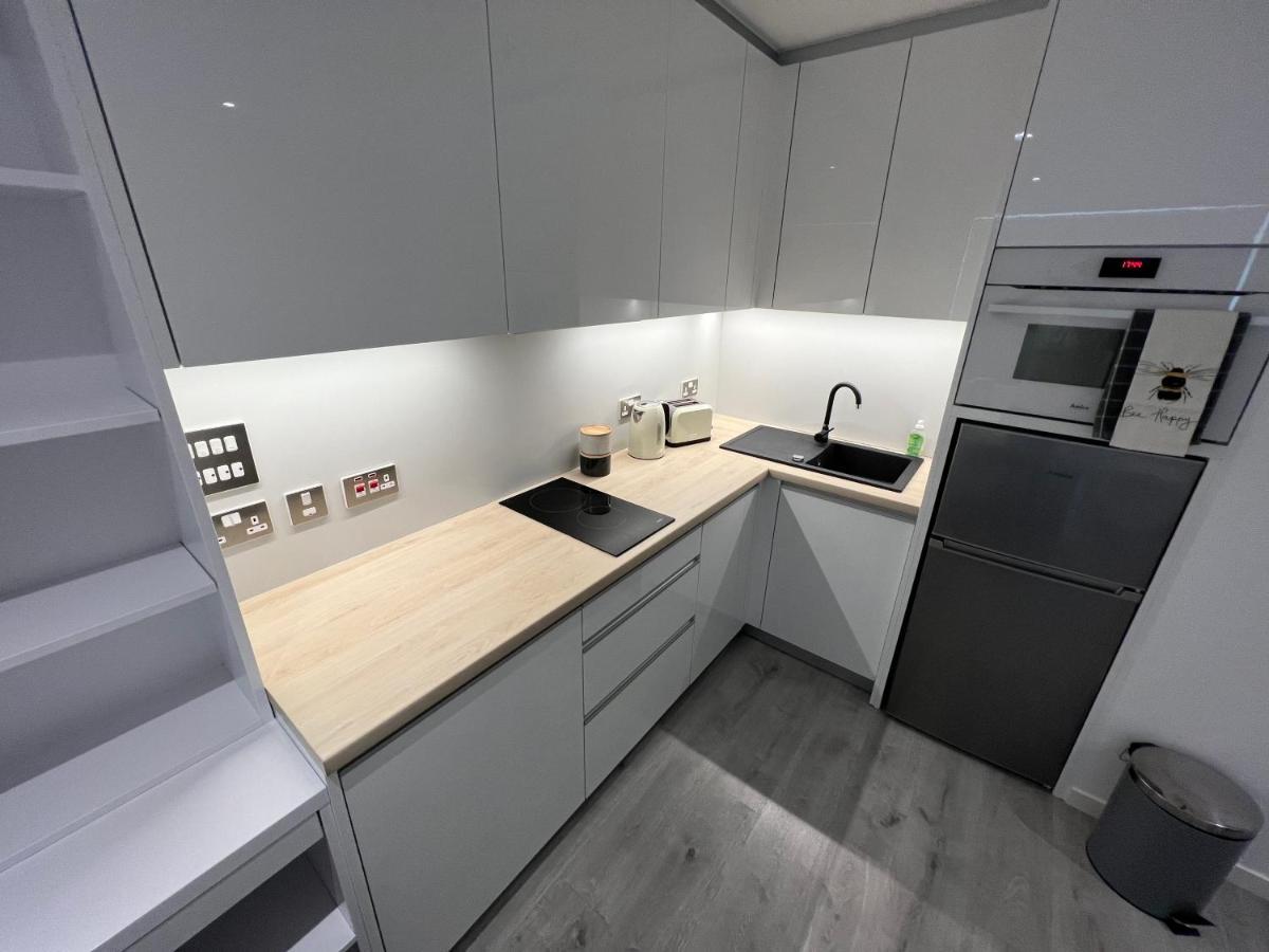 Modern Studio Apartment In Gibraltar - The Hub Exteriér fotografie